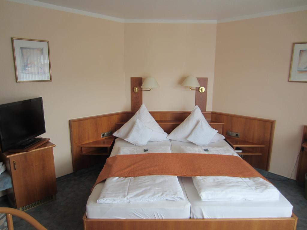 Katharinenhof Hotel Klingenberg am Main Bilik gambar