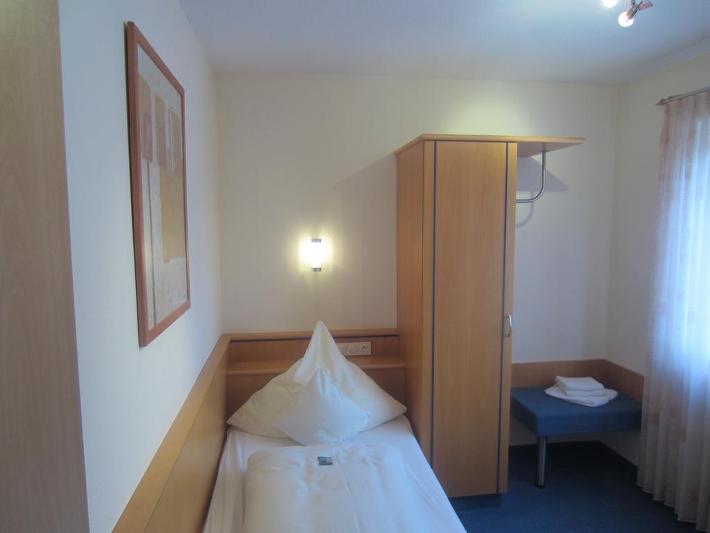 Katharinenhof Hotel Klingenberg am Main Bilik gambar